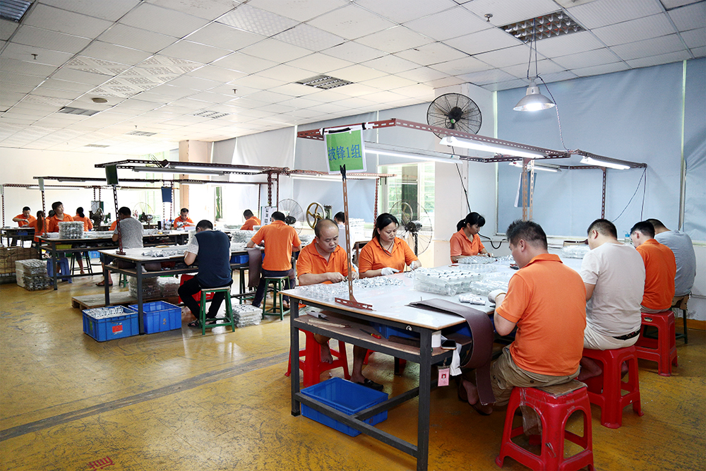 去（qù）披鋒車間